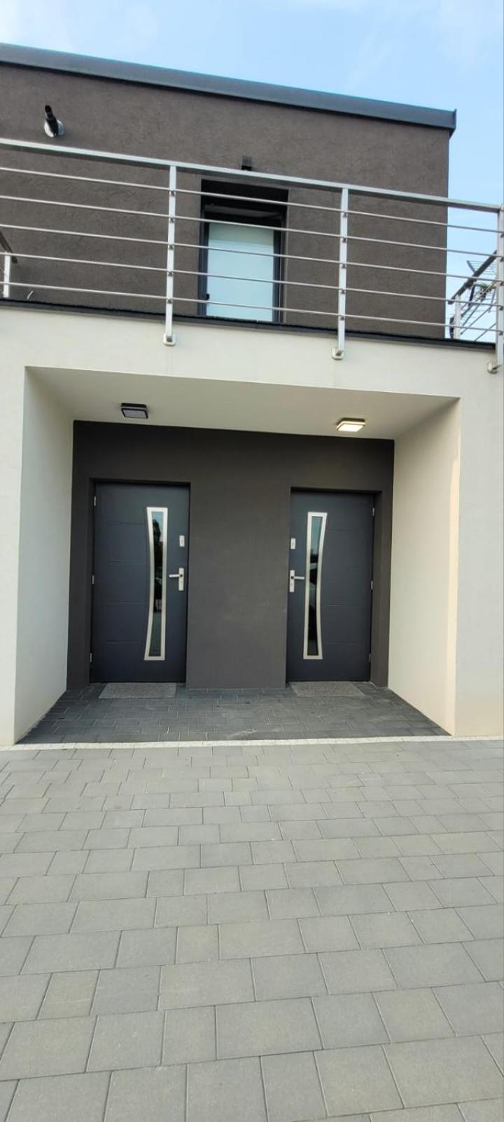 Bast 17 Dom Duzy Parking , Mandoria , Ptak , 2 Sypialnie Lub 1 Sypialnia, Taras , Autostrada A1, Kalinowskiego 17E Wifi Lódź Exterior foto